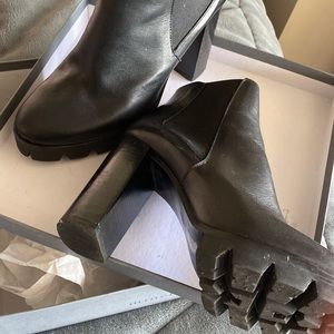 Minelli Paris made in Spain Black Lug Sole Leather Boots